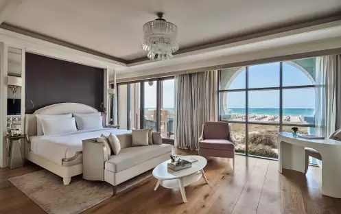 middle-east-holidays-abu-dhabi-rixos-premium-saadiyat-island-hotel-club-villa-bedroom